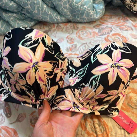 Women's NWT Xhilaration Push Up Bathing Suit Top Tie Back Size XL - Picture 2 of 9